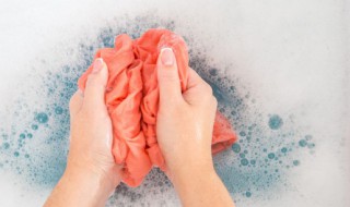 真丝衣服可以用洗发液洗吗 可以用洗发水洗真丝衣服吗?