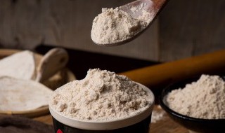木薯淀粉是什么做的（木薯淀粉是什么做的?）