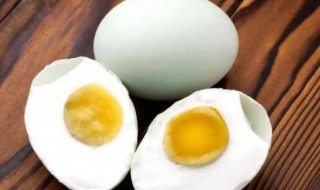 咸鸭蛋水和盐比例多少 咸鸭蛋水和盐比例多少蛋白也好吃