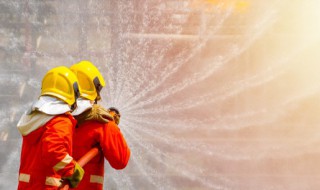 为什么消防员防护服不怕火 消防衣为什么不怕火