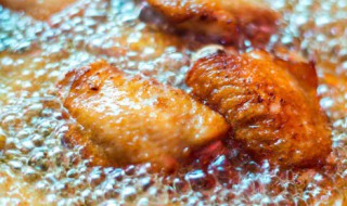 蒜香鸡翅的腌制方法 蒜香烤鸡翅的腌制方法窍门
