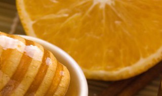 柠檬蜂蜜水和柚子蜂蜜水哪个好（蜂蜜柚子水和蜂蜜柠檬水哪个更好）