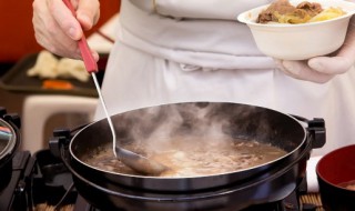 猪骨熬制高汤怎么做需要多长时间 猪骨熬制高汤怎么做需要多长时间好