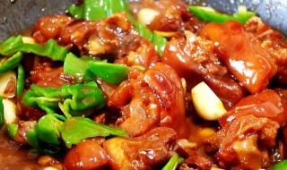 肘子肉炒青椒怎么做如何做好吃 肘子肉可以炒着吃吗?