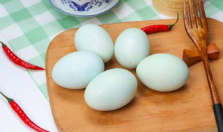 鸭蛋放冰箱能保存多久（鸭蛋放冰箱保鲜能放多久）