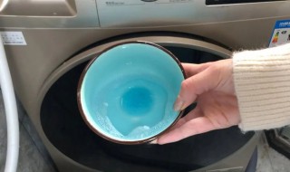 双桶洗衣机里面的脏东西怎样清理 半自动双桶洗衣机怎么清理里面的脏东西