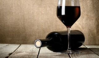 做菜时红葡萄酒能作为料酒使用吗 做菜时红葡萄酒能作为料酒使用吗视频