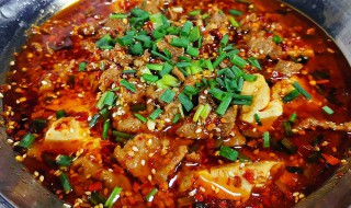 牛肉片烫火锅怎么做好吃又嫩（涮火锅的牛肉片怎么做好吃又嫩）