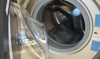 家庭清洗滚筒洗衣机的方法（怎样在家清洗滚筒洗衣机）