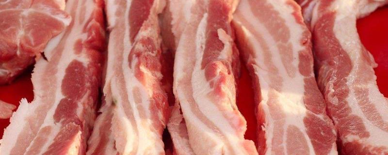 瘦肉精主要蓄积在猪的什么部位，买的猪肉发白没有血色能吃吗