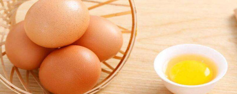 鸡蛋外壳发霉了还能吃吗 放在冰箱里的鸡蛋外壳发霉了还能吃吗