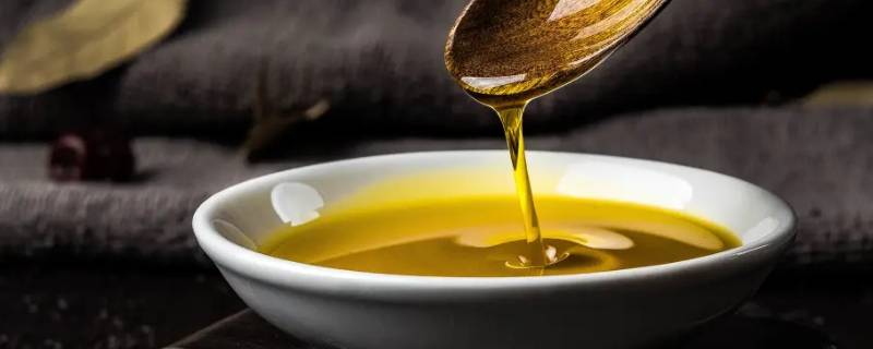 菜籽油原料是什么植物（菜籽油的是什么植物）