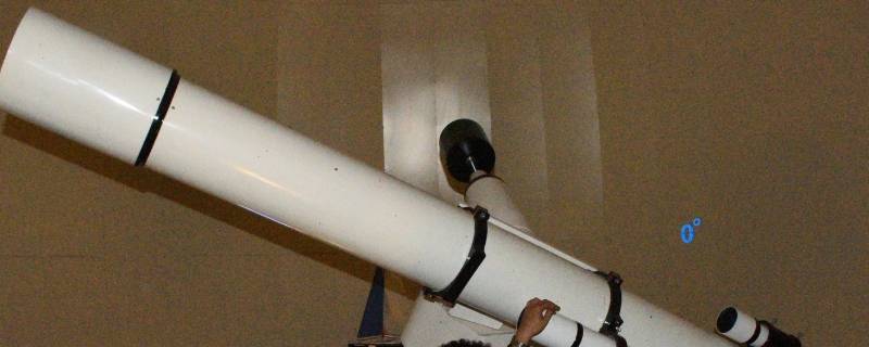 天文望远镜怎么使用（折射天文望远镜怎么使用）