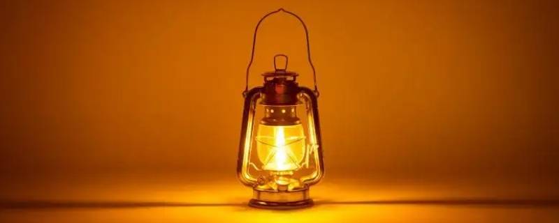 煤油灯的发明者是谁 煤油灯的发明者是谁美国英国美国英国