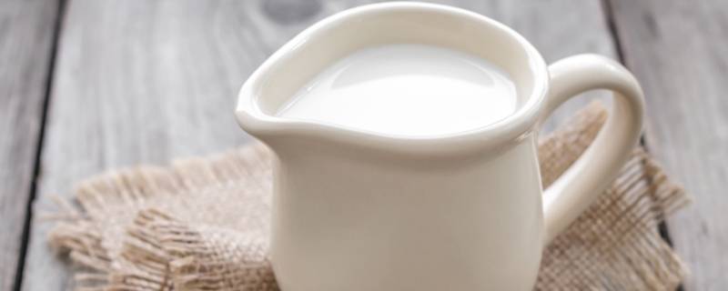 低脂和脱脂牛奶有什么区别 低脂牛奶和脱脂牛奶有啥区别