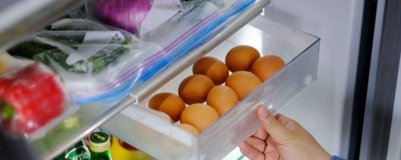 鸡蛋在冰箱里可以放多久（打好了的鸡蛋在冰箱里可以放多久）