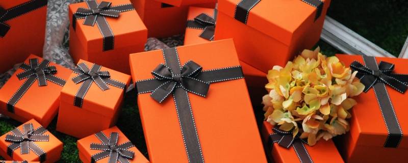 礼物盒怎么包装蝴蝶结 礼物盒怎么包装蝴蝶结正方体