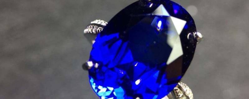 蓝宝石硬度 蓝宝石硬度仅次于钻石,为什么还怕砂石
