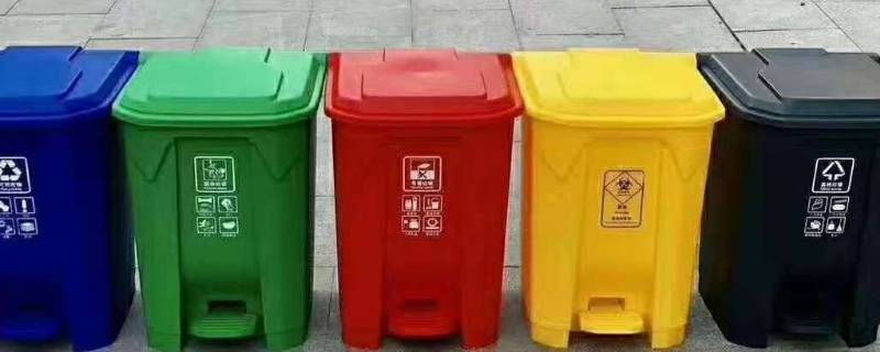 草稿纸应放入哪类垃圾桶里 草稿纸应放入哪类垃圾桶里可回收垃圾