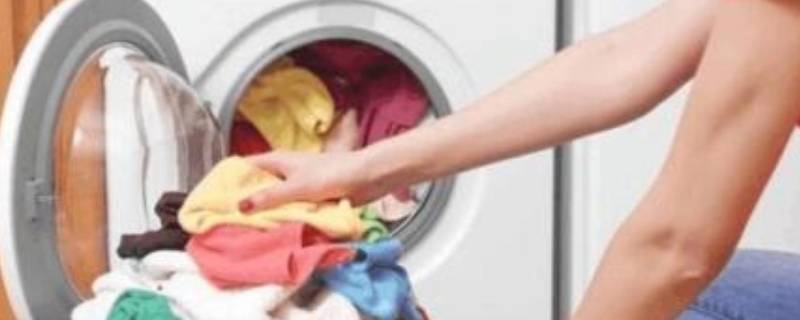 新衣服可以用洗衣机洗吗（新装的洗衣机可以用吗）