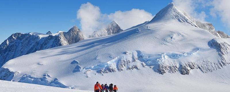 南极洲最高的山峰叫什么 南极洲最高的山是什么山