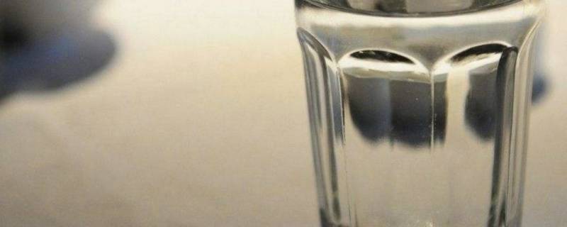 酸性水和碱性水有什么区别 酸性的水和碱性的水有什么区别