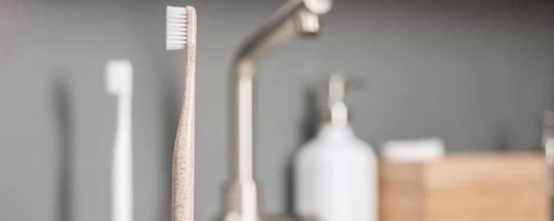 新牙刷第一次使用需要用开水泡吗 新牙刷使用前怎么处理