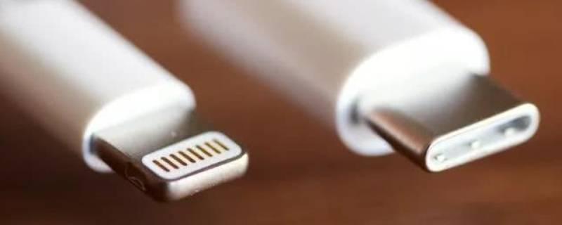 苹果12的充电线是什么接口（苹果12充电线接口图片）