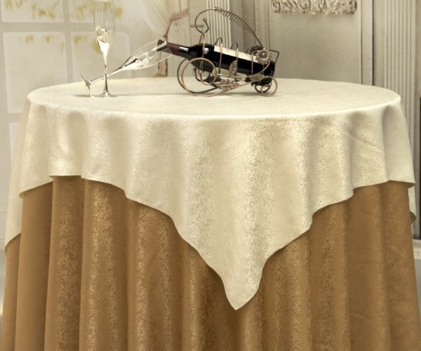 餐桌布什么材质的比较好 餐桌布搭配技巧