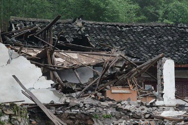 农村房屋倒塌怎么办 农村房屋倒塌怎么办不动产证呢