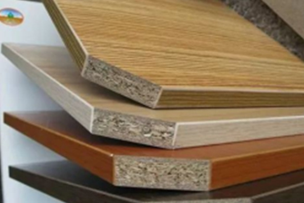 什么是实木颗粒板 什么是实木颗粒板材有什么优缺点