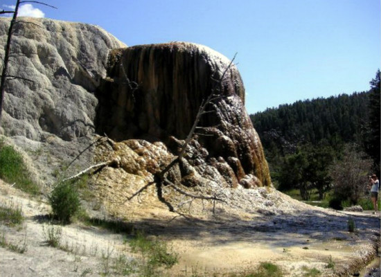 你知道石灰岩的特征有哪些么 石灰岩的特征是什么?