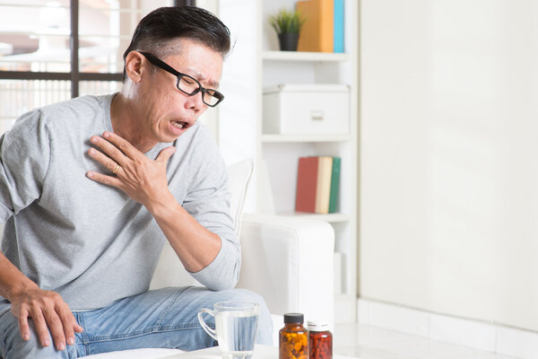 咳嗽9年不愈只因一粒花生米？咳嗽老不好，还跟这8种原因有关！