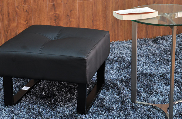 沙发凳怎么保养才对 让舒适感与沙发相媲美