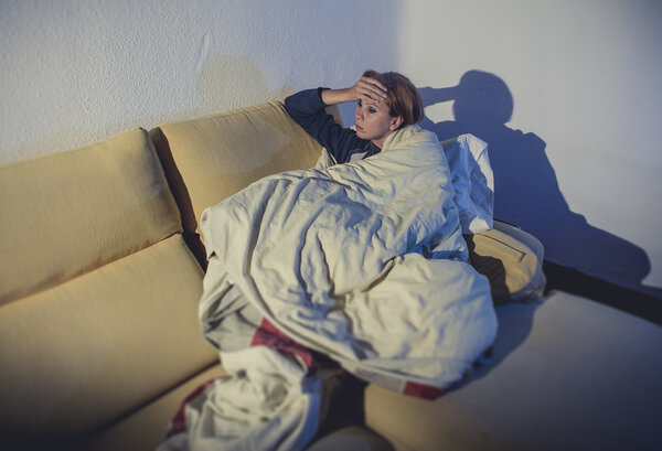 研究证实：睡觉时盖一条重毛毯，能改善失眠！睡不着觉的人快尝试！