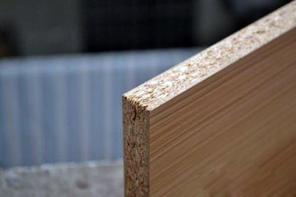实木颗粒板的优缺点 实木颗粒板做衣柜好吗 实木颗粒板价格多少钱一张