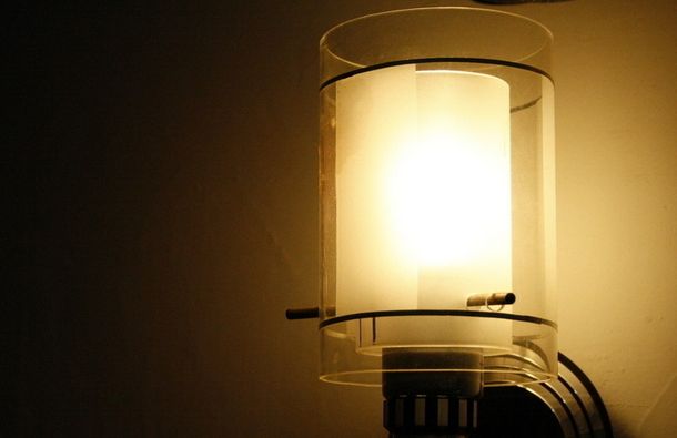 卧室壁灯怎么安装？壁灯安装高度及安装注意事项