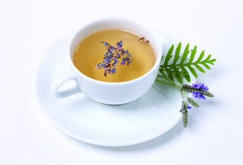 饮用玉兰花茶（玉兰花茶的功效与作用及食用方法）