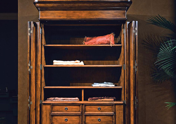 实木衣柜用什么木材好 实木衣柜用什么木材好些