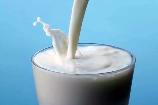 过期牛奶可以浇花吗 过期牛奶的11个妙用