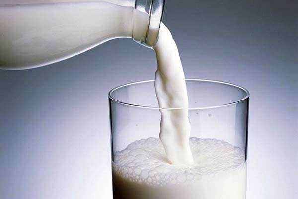 过期牛奶可以浇花吗 过期牛奶的11个妙用