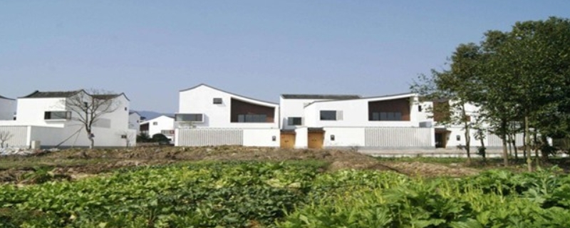 农村一排四间的房屋如何进行设计