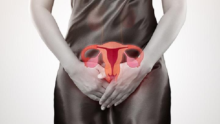 女性得了宫颈癌有哪些症状？这三个因素会导致女人患上宫颈癌