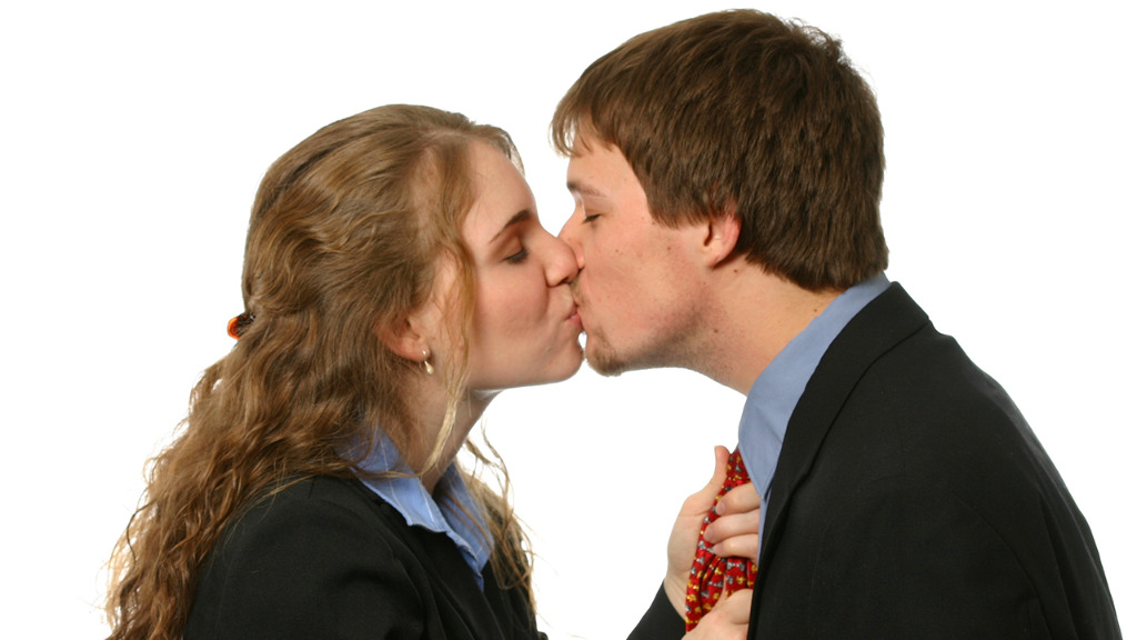 接吻对身体的好处有哪些 接吻对身体健康有好处吗