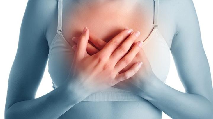 乳房内有肿块是不是乳腺增生的先兆（乳房内有肿块是不是乳腺增生的先兆症状）