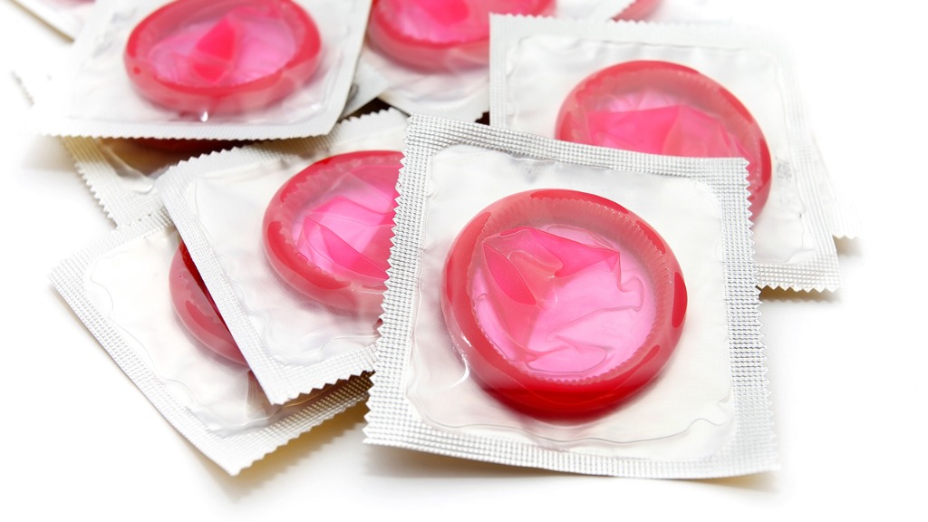 使用避孕套前不检查不利身体健康