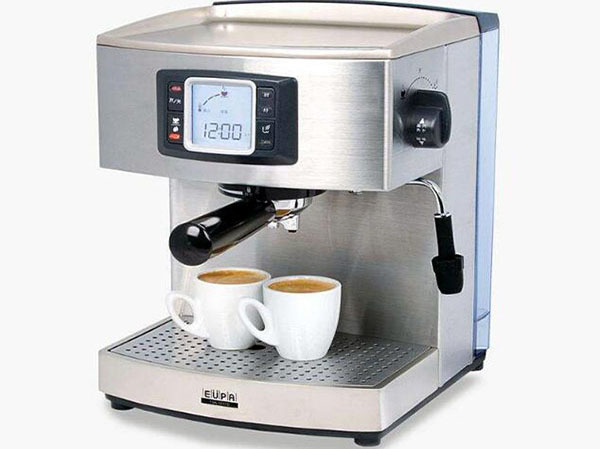 蒸汽咖啡机打奶泡技巧 基本步骤全掌握