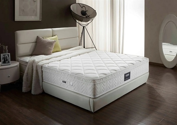 如何选一个好床垫 各种材质的床垫优缺点