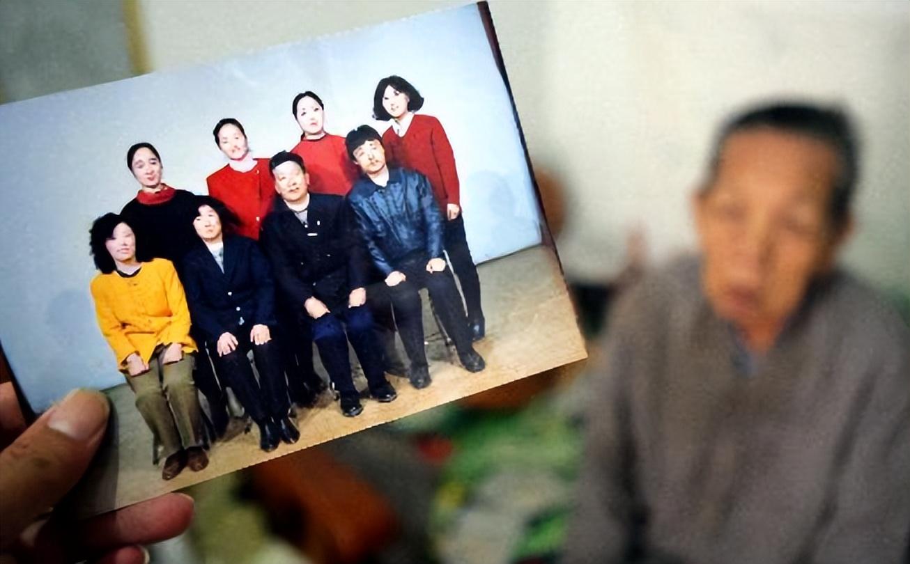 中国夫妇收养日本遗孤，40年受尽辱骂，养子回日本后却相当狠心