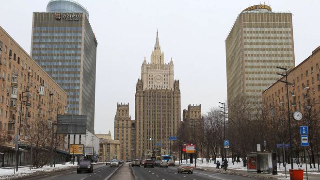 俄媒：俄外交部就美国进一步参与俄乌冲突召见美驻俄大使特雷西  